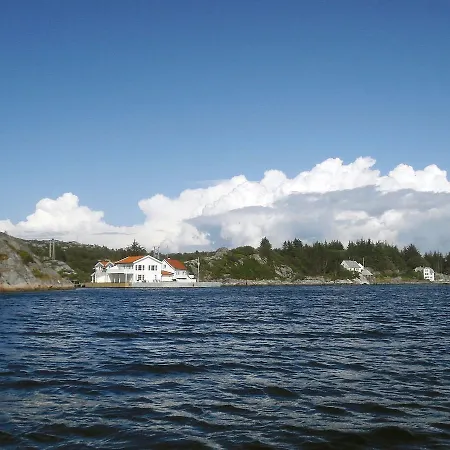 Ferienhaus Three-bedroom Holiday In 2 Sveio