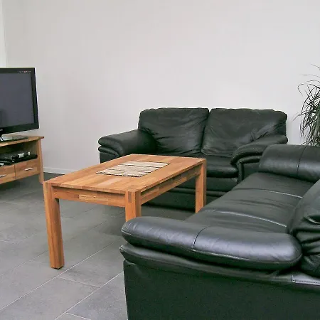 Ferienhaus Three-bedroom Holiday In 2 Sveio