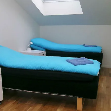Three-bedroom Holiday In 2 Ferienhaus *