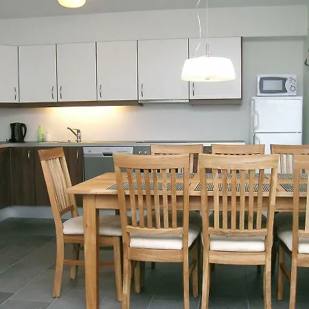 Three-bedroom Holiday In 2 Holiday home *